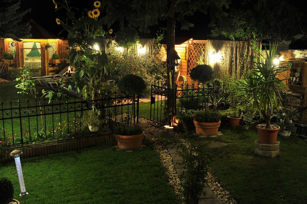 Sopron Eszter Apartman Camera foto