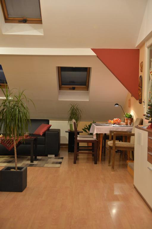 Sopron Eszter Apartman Camera foto